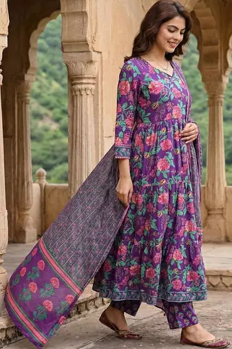 Women Floral Printed Tiered Pure Cotton Kurta with Trousers & With Dupatta