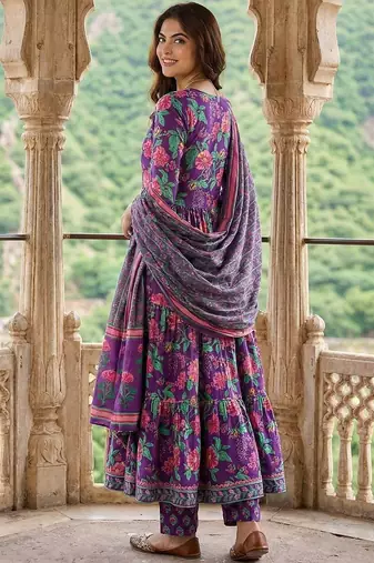 Women Floral Printed Tiered Pure Cotton Kurta with Trousers & With Dupatta