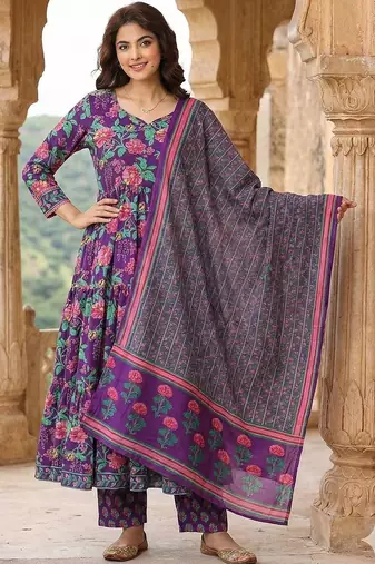 Women Floral Printed Tiered Pure Cotton Kurta with Trousers & With Dupatta