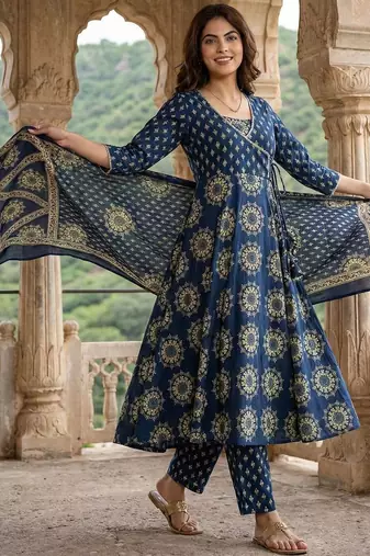Women Ethnic Motifs Printed Angrakha Pure Cotton Kurta with Trousers & With Dupatta