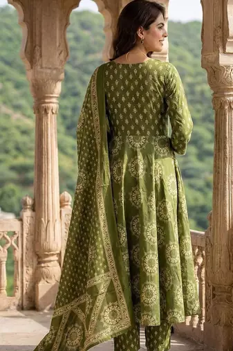 Women Ethnic Motifs Printed Angrakha Pure Cotton Kurta with Trousers & With Dupatta