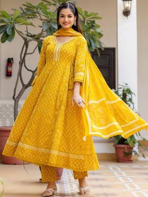 Women Floral Printed Angrakha Thread Work Pure Cotton Kurta with Trousers & With Dupatta 1