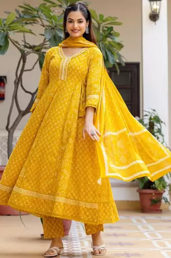 Women Floral Printed Angrakha Thread Work Pure Cotton Kurta with Trousers & With Dupatta