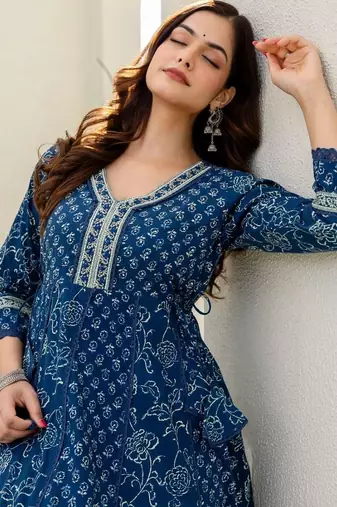 Women Floral Printed Panelled Pure Cotton Kurta with Palazzos & With Dupatta