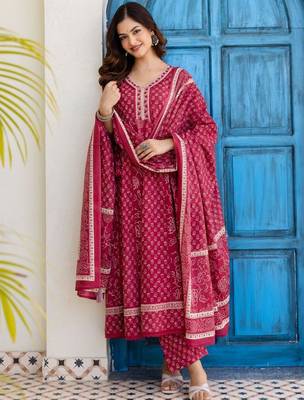 Women Floral Printed Panelled Thread Work Pure Cotton Kurta with Trousers & With Dupatta 1