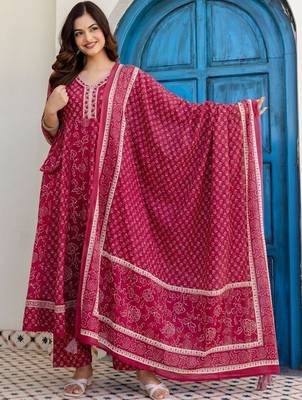 Women Floral Printed Panelled Thread Work Pure Cotton Kurta with Trousers & With Dupatta 5
