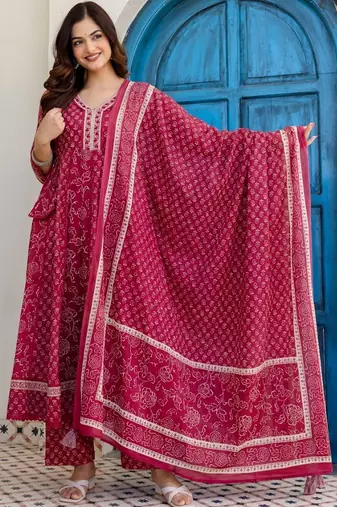 Women Floral Printed Panelled Thread Work Pure Cotton Kurta with Trousers & With Dupatta