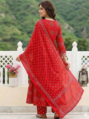 Women Ethnic Motifs Printed Regular Beads and Stones Pure Cotton Kurta with Trousers & With Dupatta 2
