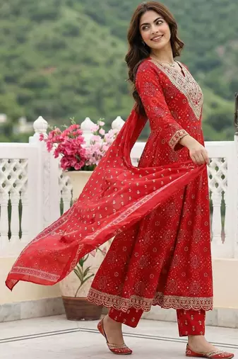 Women Ethnic Motifs Printed Regular Beads and Stones Pure Cotton Kurta with Trousers & With Dupatta