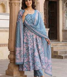 Women Floral Printed Empire Pure Cotton Kurta with Trousers & With Dupatta