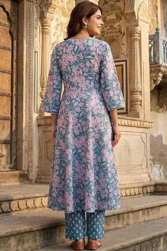 Women Floral Printed Empire Pure Cotton Kurta with Trousers & With Dupatta