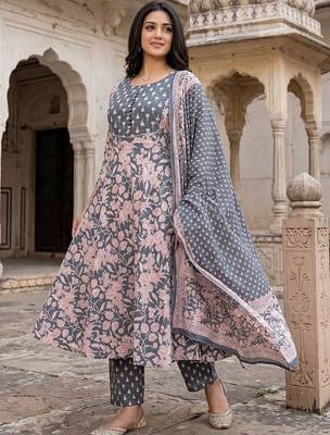 Women Floral Printed Regular Pure Cotton Kurta with Trousers & With Dupatta 2