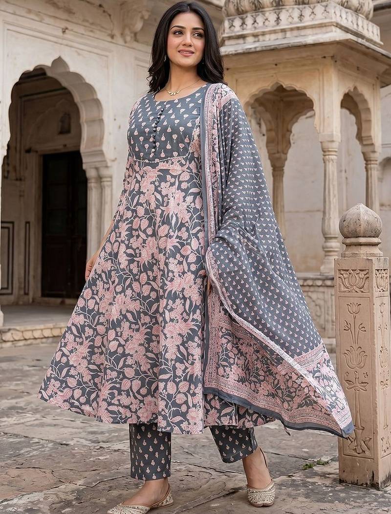Women Floral Printed Regular Pure Cotton Kurta with Trousers & With Dupatta