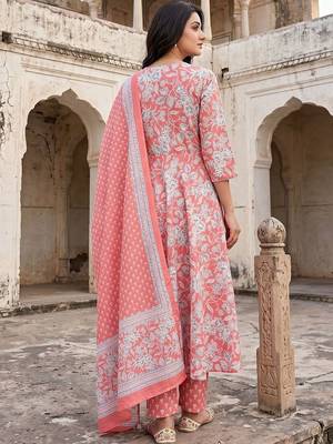 Women Floral Printed Regular Pure Cotton Kurta with Trousers & With Dupatta 3