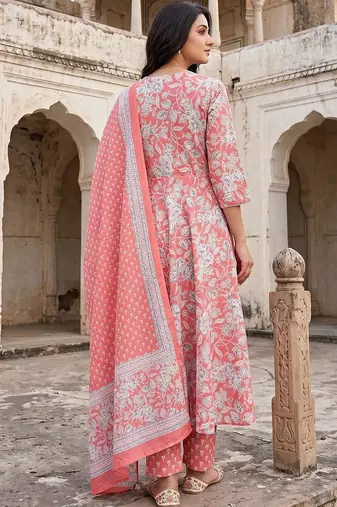 Women Floral Printed Regular Pure Cotton Kurta with Trousers & With Dupatta
