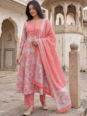 Women Floral Printed Regular Pure Cotton Kurta with Trousers & With Dupatta 4