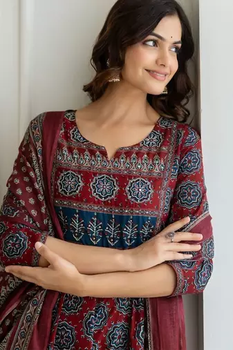 Printed Round Neck Tiered Pure Cotton Anarkali Kurta With Trousers & Dupatta