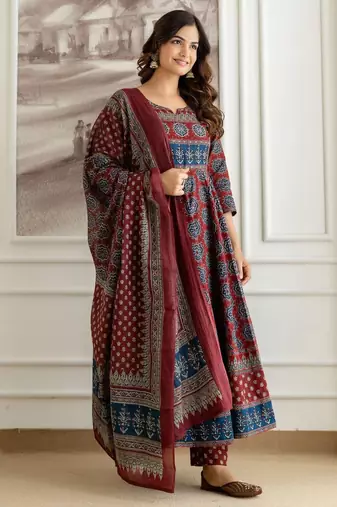 Printed Round Neck Tiered Pure Cotton Anarkali Kurta With Trousers & Dupatta