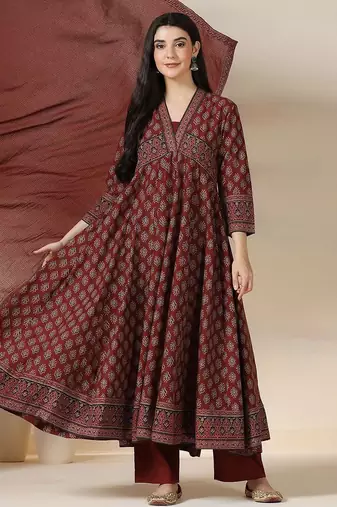 Women Floral Printed Layered Pure Cotton Kurta with Trousers & Dupatta