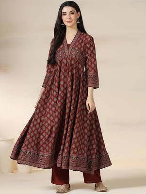 Women Floral Printed Layered Pure Cotton Kurta with Trousers & Dupatta 6