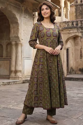 Women Ethnic Motifs Printed Regular Pure Cotton Kurta with Trousers & With Dupatta
