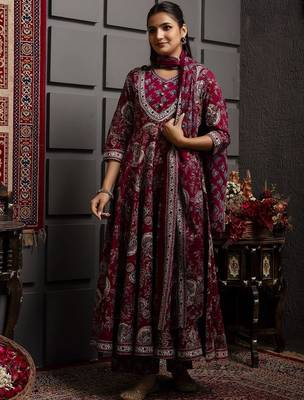 Floral Flared Printed Kurta Palazzo Set With Dupatta 5