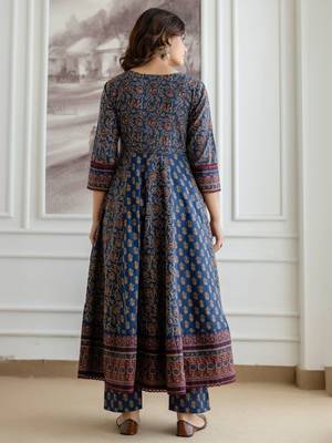 Women Ethnic Motifs Printed Tiered Pure Cotton Kurta with Trousers & With Dupatta 4