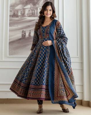 Women Ethnic Motifs Printed Tiered Pure Cotton Kurta with Trousers & With Dupatta 5
