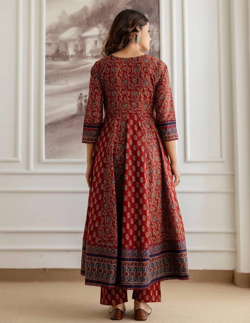 Women Maroon Printed Pure Cotton Kurta Sets