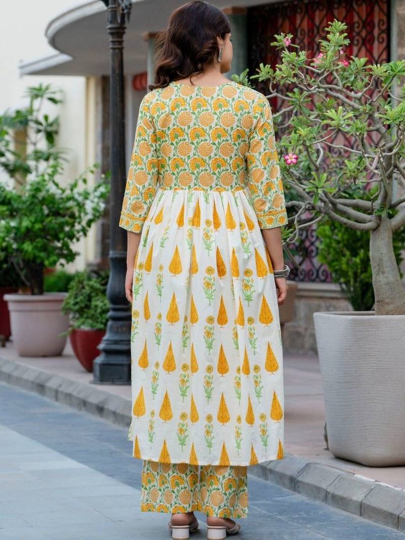 Women Floral Printed Empire Pure Cotton Kurta with Palazzos & With Dupatta