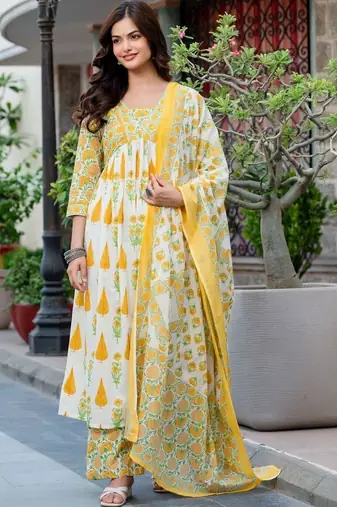 Women Floral Printed Empire Pure Cotton Kurta with Palazzos & With Dupatta
