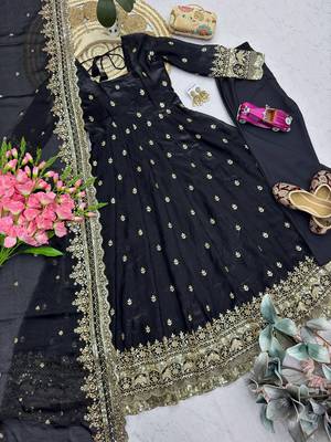 Black fendy silk embroidered sequince work anarkali kurta set 2