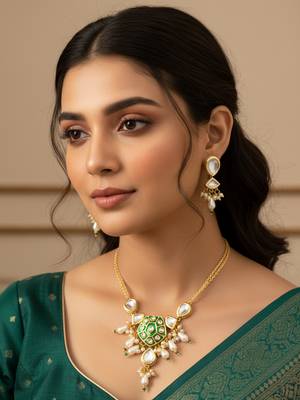 green enamel kundan necklace set 1