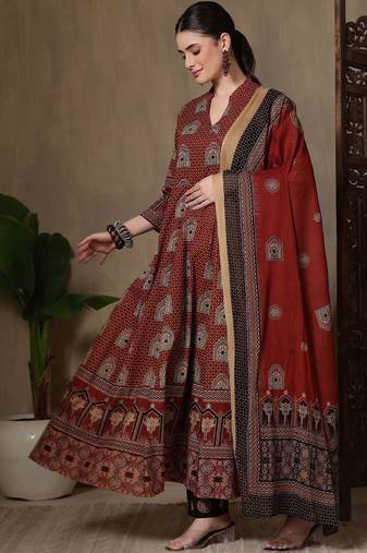 Women Ethnic Motifs Printed Panelled Pure Cotton Kurta with Trousers & With Dupatta