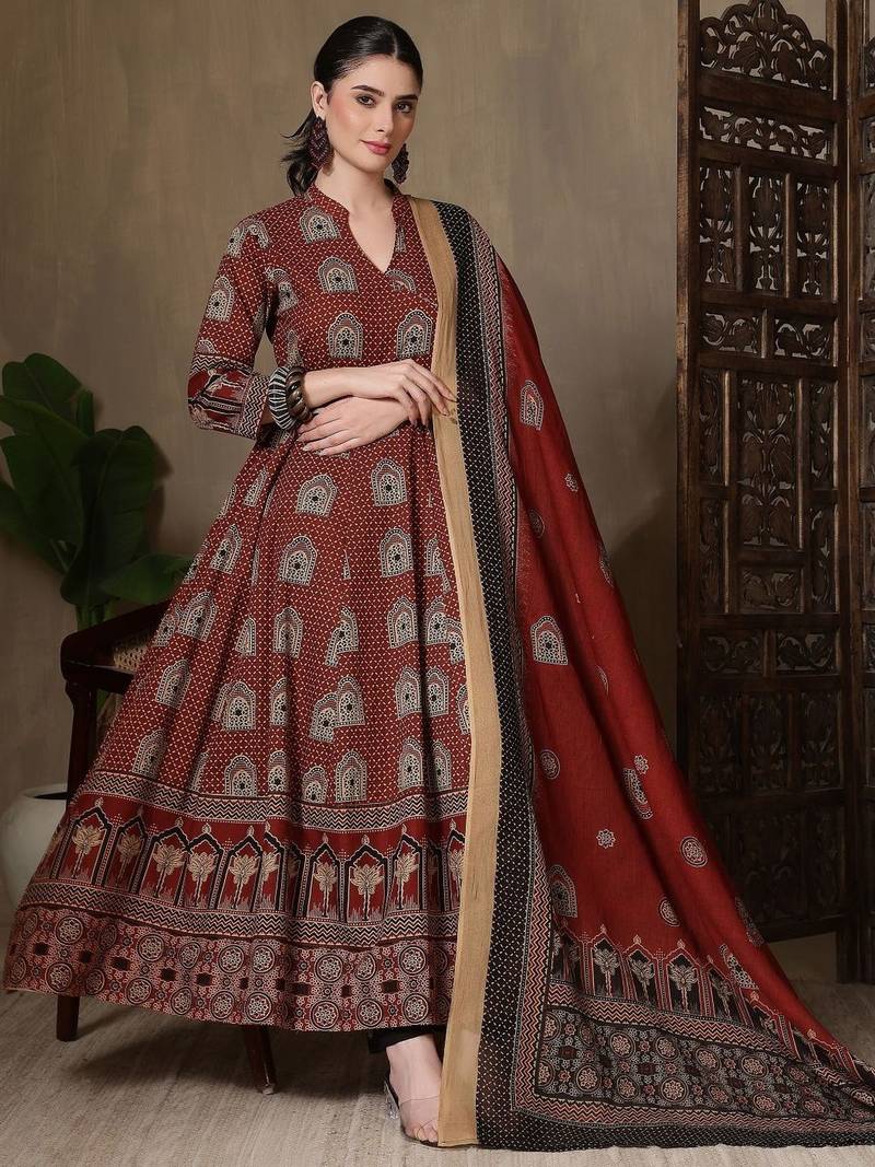 Women Ethnic Motifs Printed Panelled Pure Cotton Kurta with Trousers & With Dupatta
