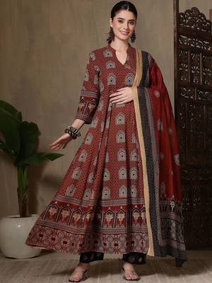 Women Ethnic Motifs Printed Panelled Pure Cotton Kurta with Trousers & With Dupatta 6