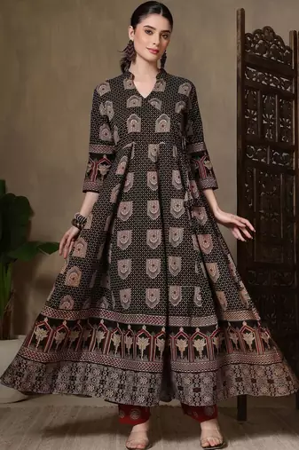 Women Ethnic Motifs Printed Angrakha Pure Cotton Kurta with Trousers & With Dupatta