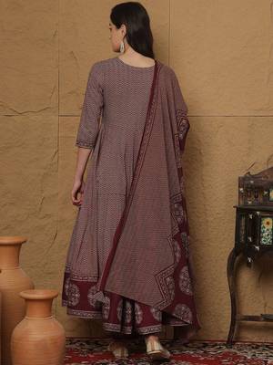 Women Printed Regular Pure Cotton Kurta with Palazzos & With Dupatta 5