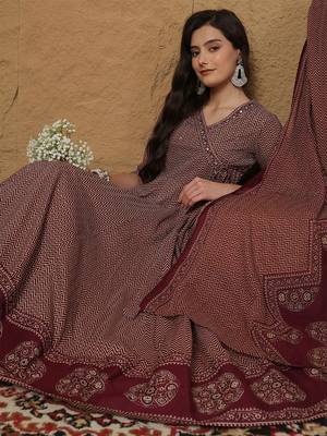 Women Printed Regular Pure Cotton Kurta with Palazzos & With Dupatta 6