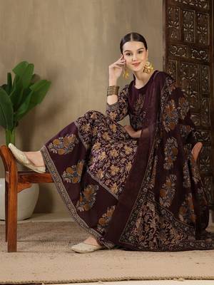 Women Floral Printed Empire Sequinned Pure Cotton Kurta with Trousers & With Dupatta 3