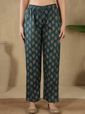 Women Floral Printed Panelled Pure Cotton Kurta with Trousers & With Dupatta 4