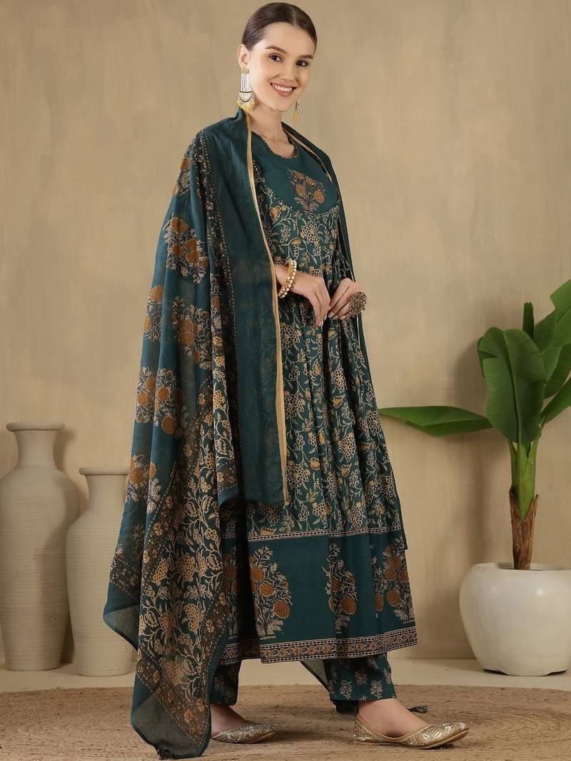 Women Floral Printed Panelled Pure Cotton Kurta with Trousers & With Dupatta