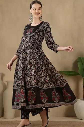 Women Floral Printed Empire Pure Cotton Kurta with Trousers & With Dupatta