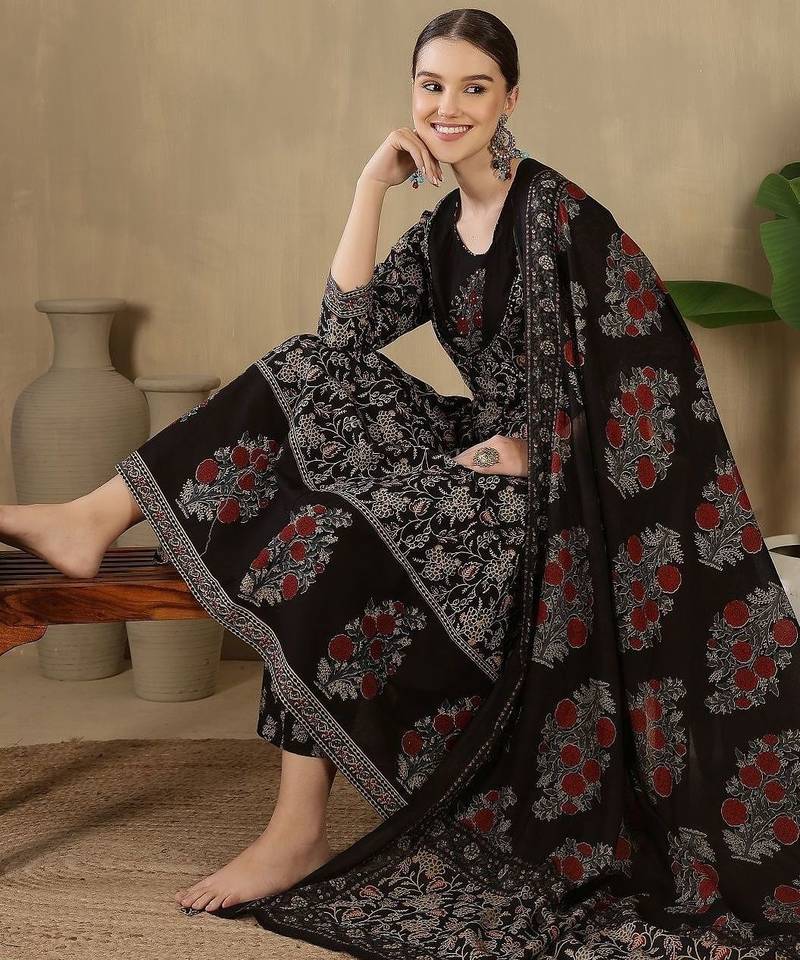 Women Floral Printed Empire Pure Cotton Kurta with Trousers & With Dupatta