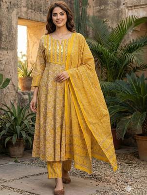Women Floral Embroidered Regular Thread Work Pure Cotton Kurta with Trousers & With Dupatta 2