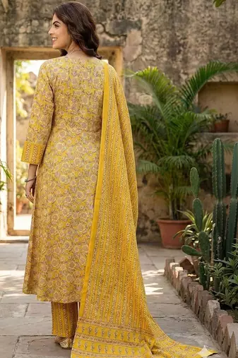 Women Floral Embroidered Regular Thread Work Pure Cotton Kurta with Trousers & With Dupatta