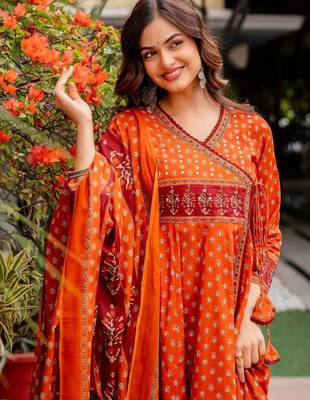 Women Ethnic Motifs Printed Angrakha Pure Cotton Kurta with Trousers & With Dupatta 5