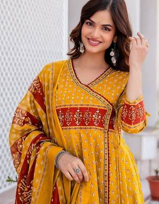 Women Ethnic Motifs Printed Angrakha Pure Cotton Kurta with Trousers & With Dupatta 2