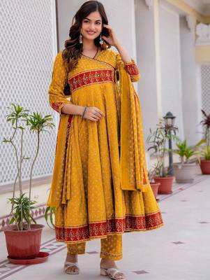Women Ethnic Motifs Printed Angrakha Pure Cotton Kurta with Trousers & With Dupatta 4