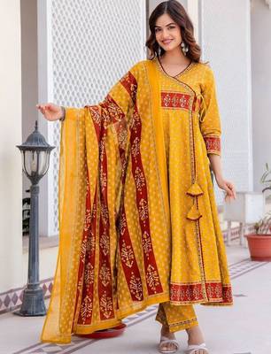 Women Ethnic Motifs Printed Angrakha Pure Cotton Kurta with Trousers & With Dupatta 5
